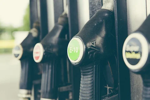 Plafonarea adaosului comercial la motorină