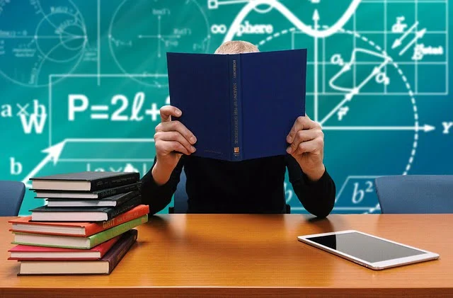 Concursul pentru ocuparea funcțiilor de director în școli
