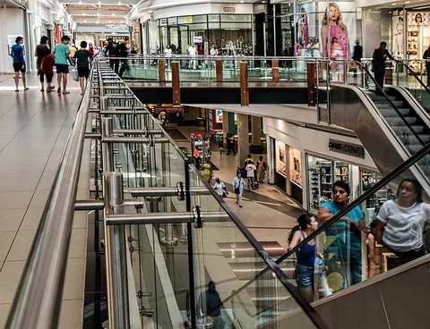 Evoluția pieței de retail din România
